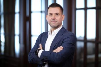 Дорогі друзі та колеги-енергетики!